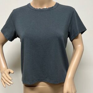 Feat Gray Short Sleeve Crew Neck Cropped Tee Shirt size S